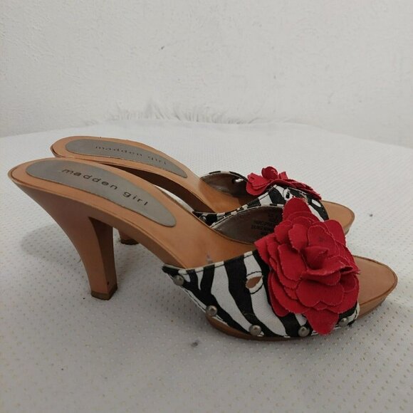 Madden Girl Kizzez Zebra Print Red Flower Fabric Canvas Sandals Heels Size 7 - Picture 1 of 8